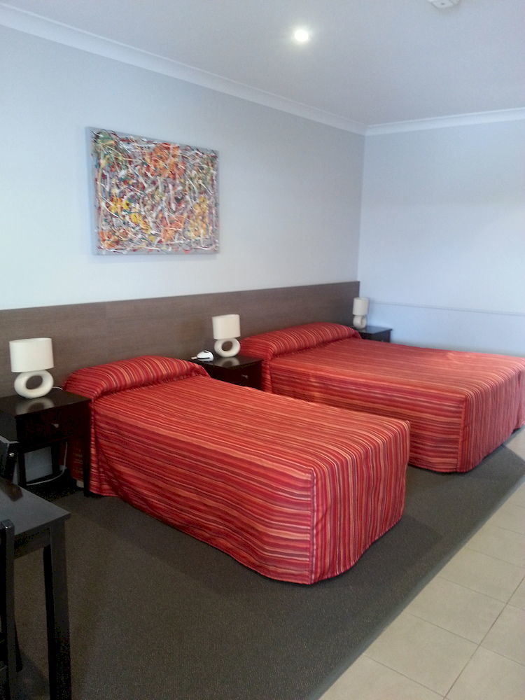 Roma Inland Motor Inn Екстер'єр фото