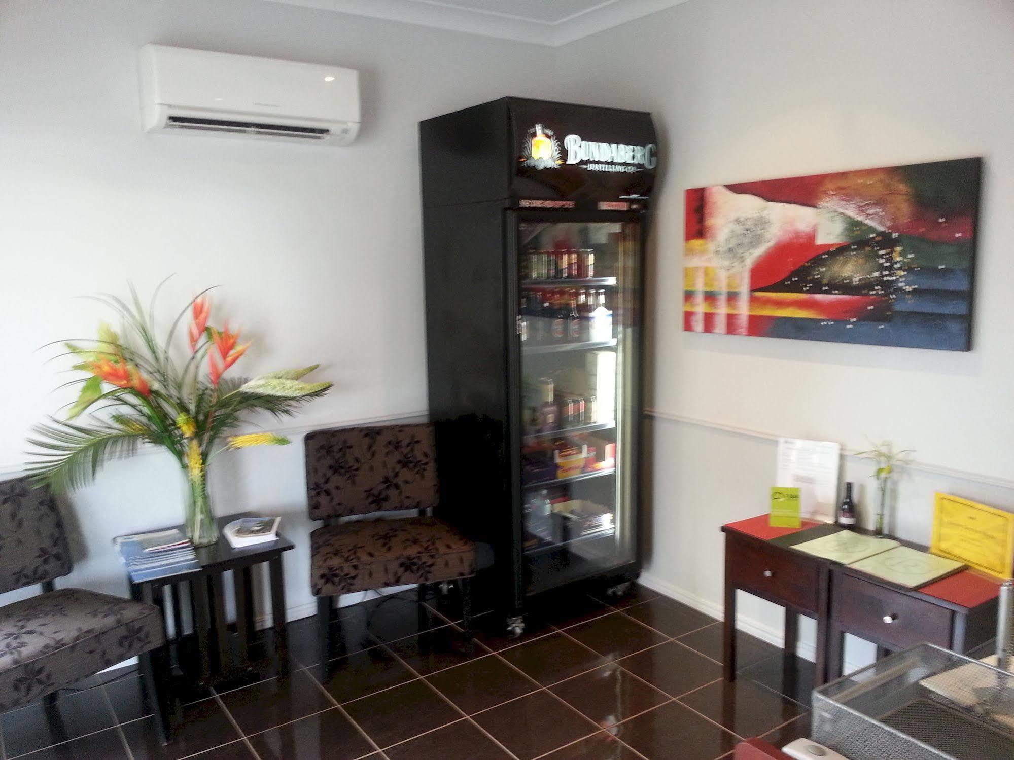 Roma Inland Motor Inn Екстер'єр фото